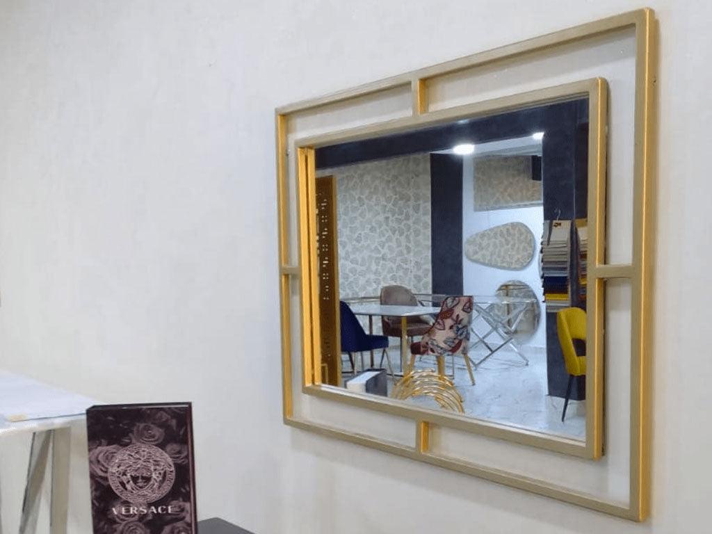 Miroir mural en métal  - cadre en métal doré